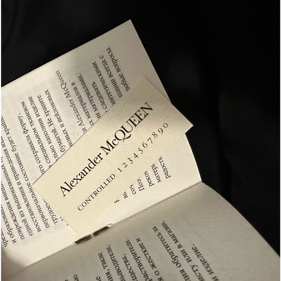 NEW Alexander McQueen Toiletry Bag - Picture 10 of 10